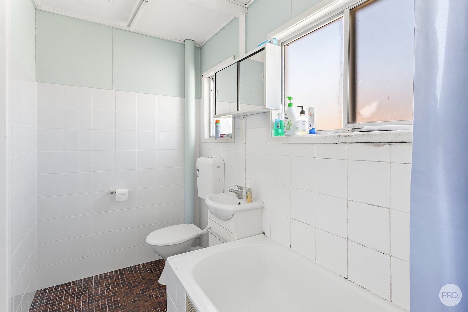 1,2 & 3/7 Messines Street SHOAL BAY 14