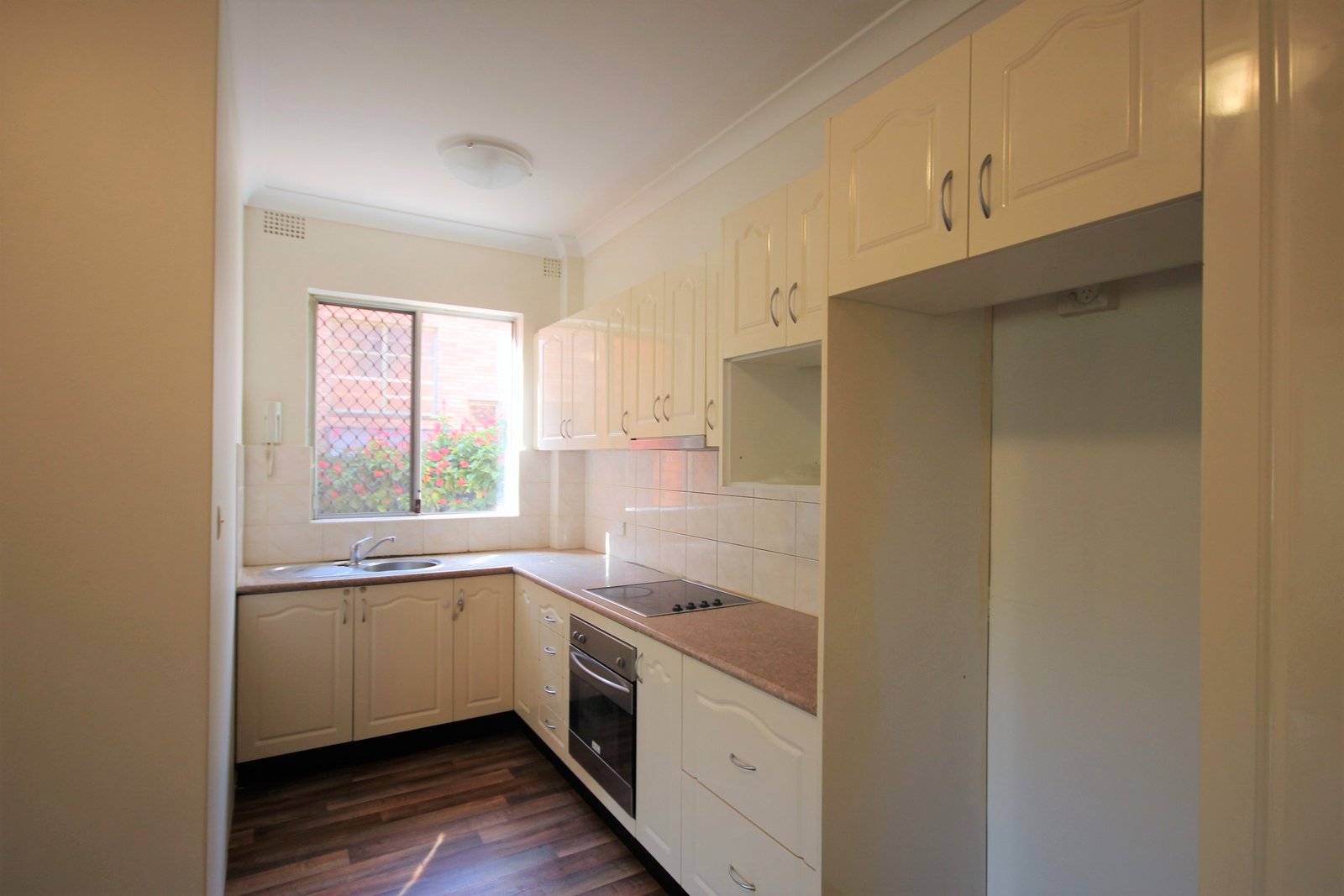 1/2-4 Guinea Street KOGARAH 3