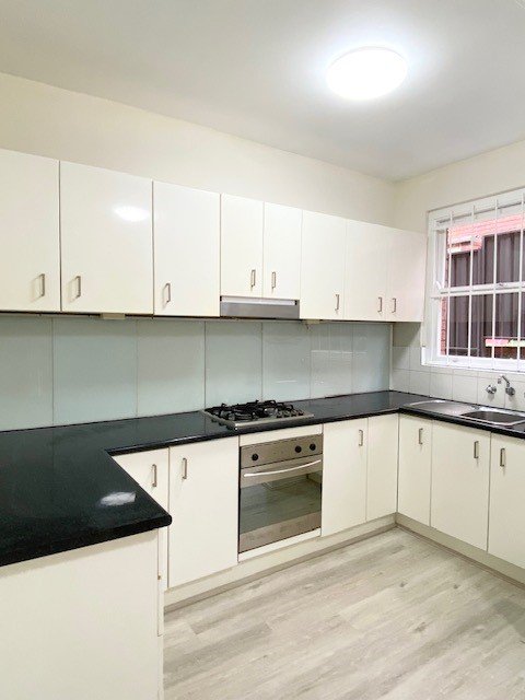 1/2-4 Taylor Street KOGARAH 2