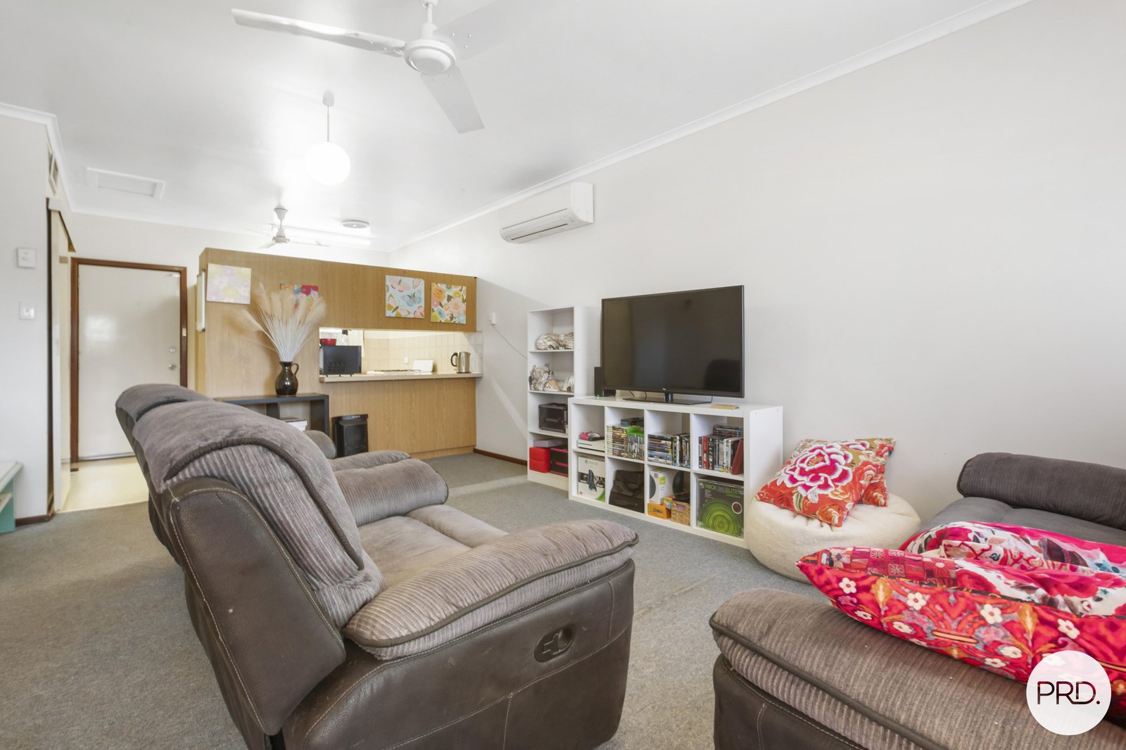 12 A & B Haddon Way NICKOL 3