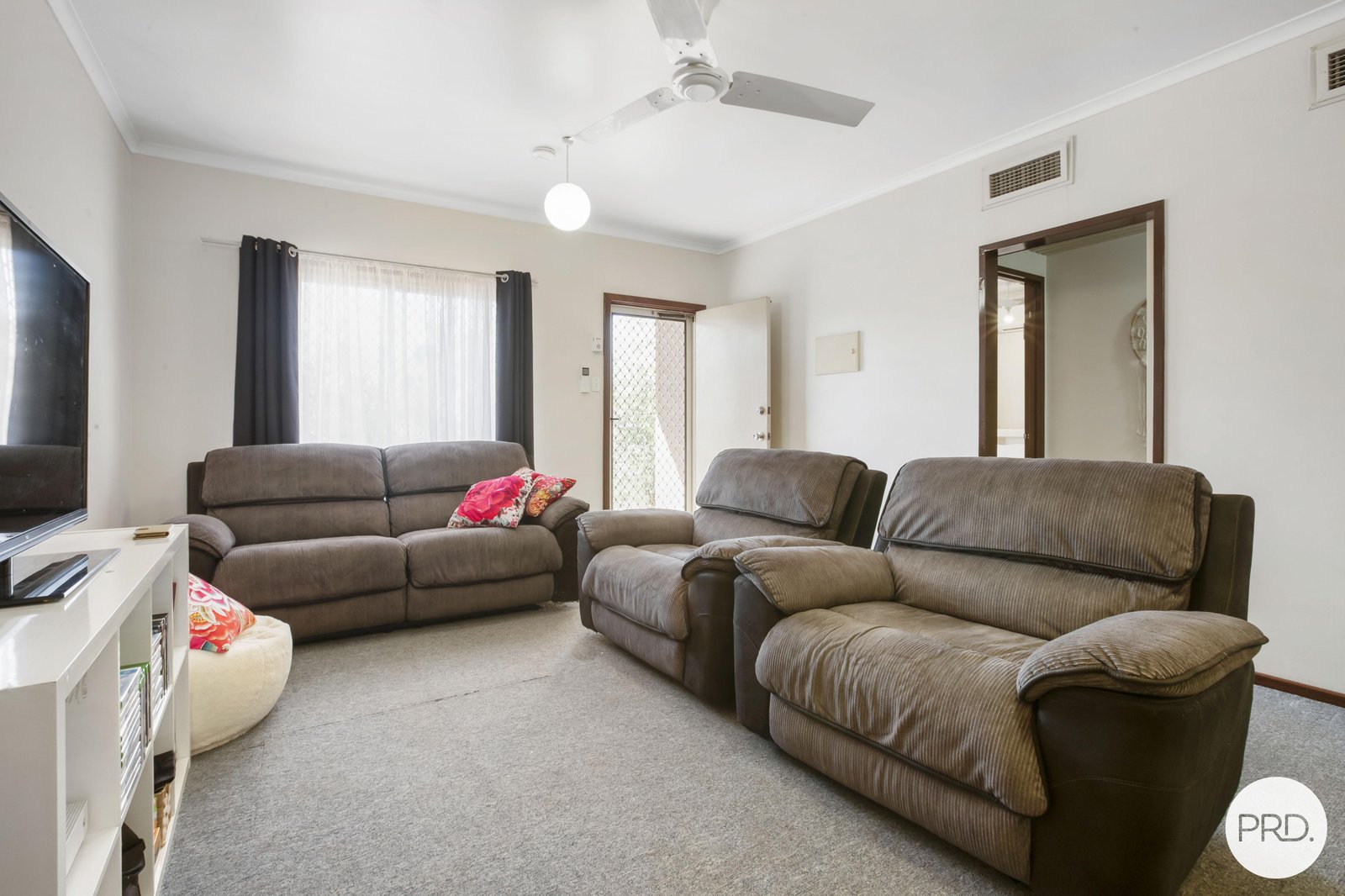 12 A & B Haddon Way NICKOL 4
