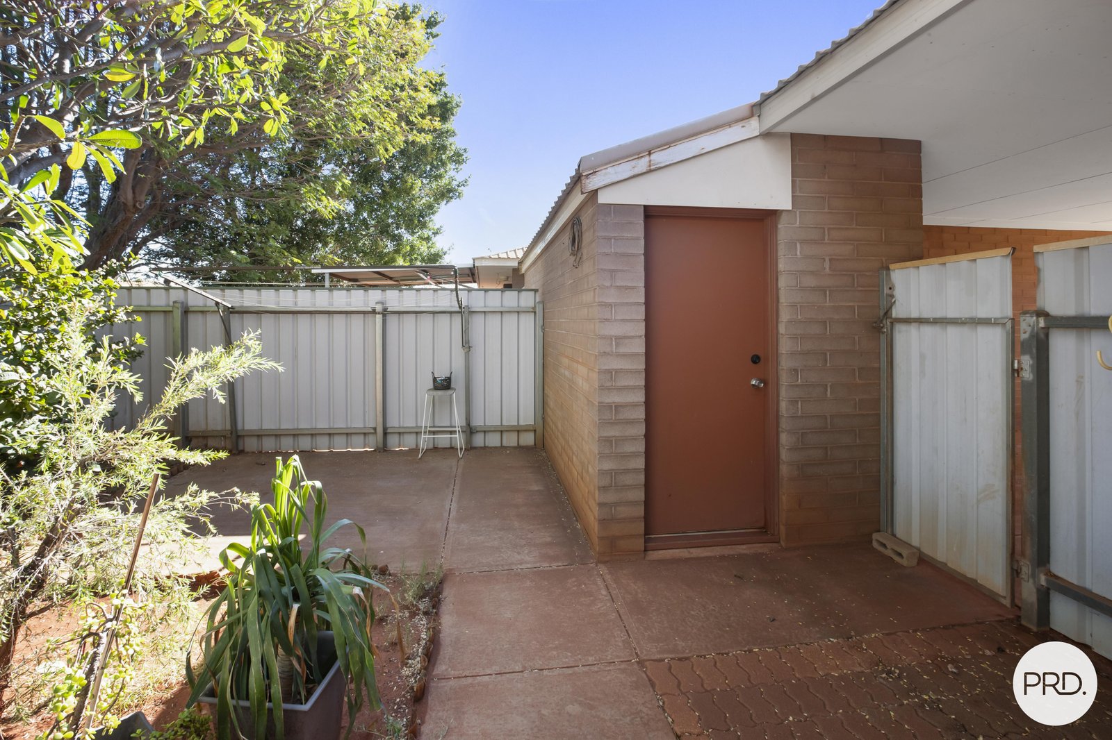 12 A & B Haddon Way NICKOL 16