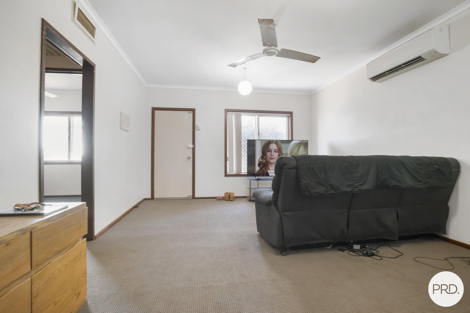 12 A & B Haddon Way NICKOL 18