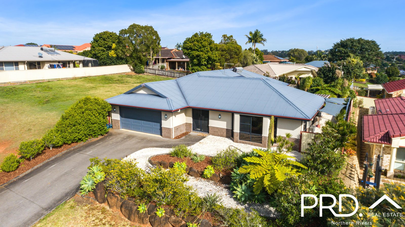 12 Acacia Avenue GOONELLABAH 1