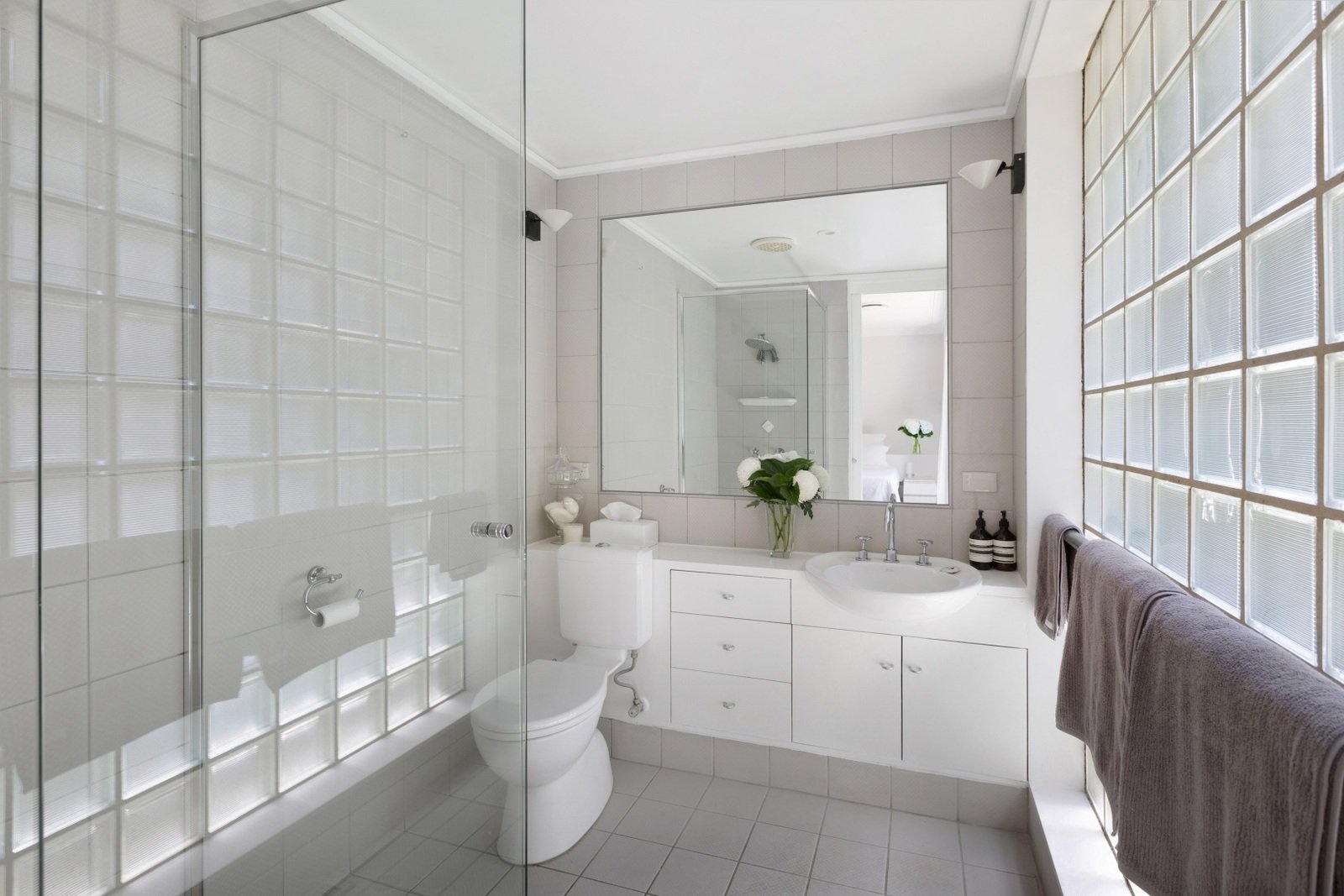 12 Airedale Avenue, Hawthorn East, 3123