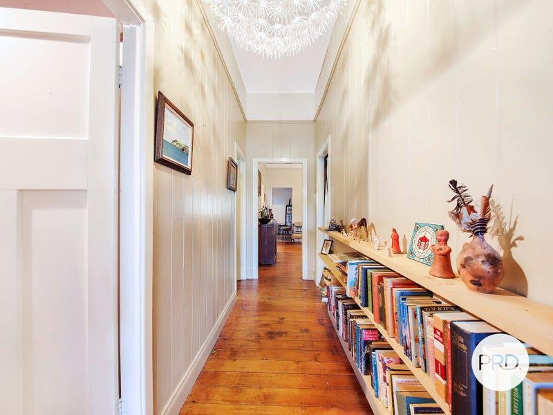 12 Albert St  ROSEWOOD 2
