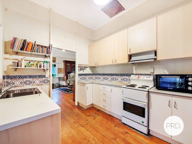 12 Albert St  ROSEWOOD 4