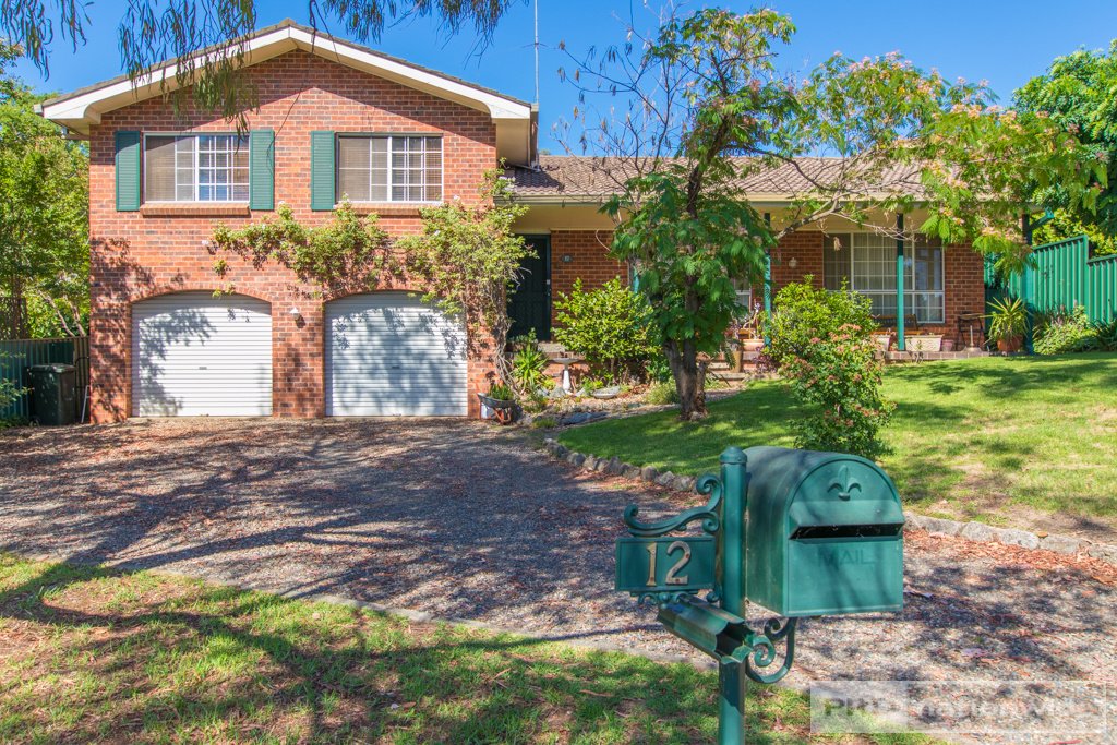12 Anderson Place TUMUT 1