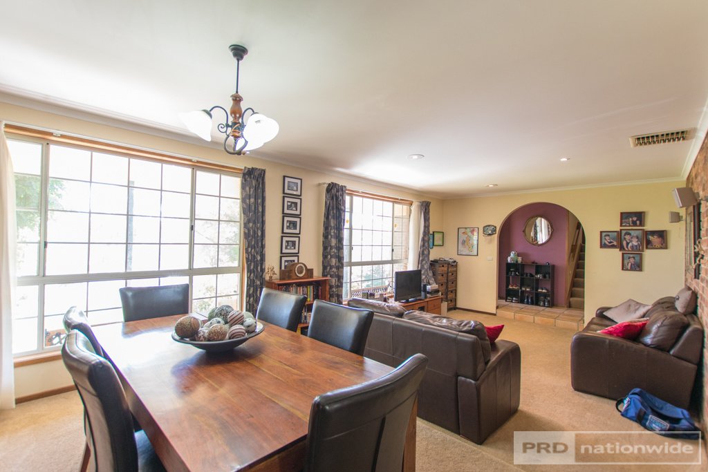 12 Anderson Place TUMUT 4