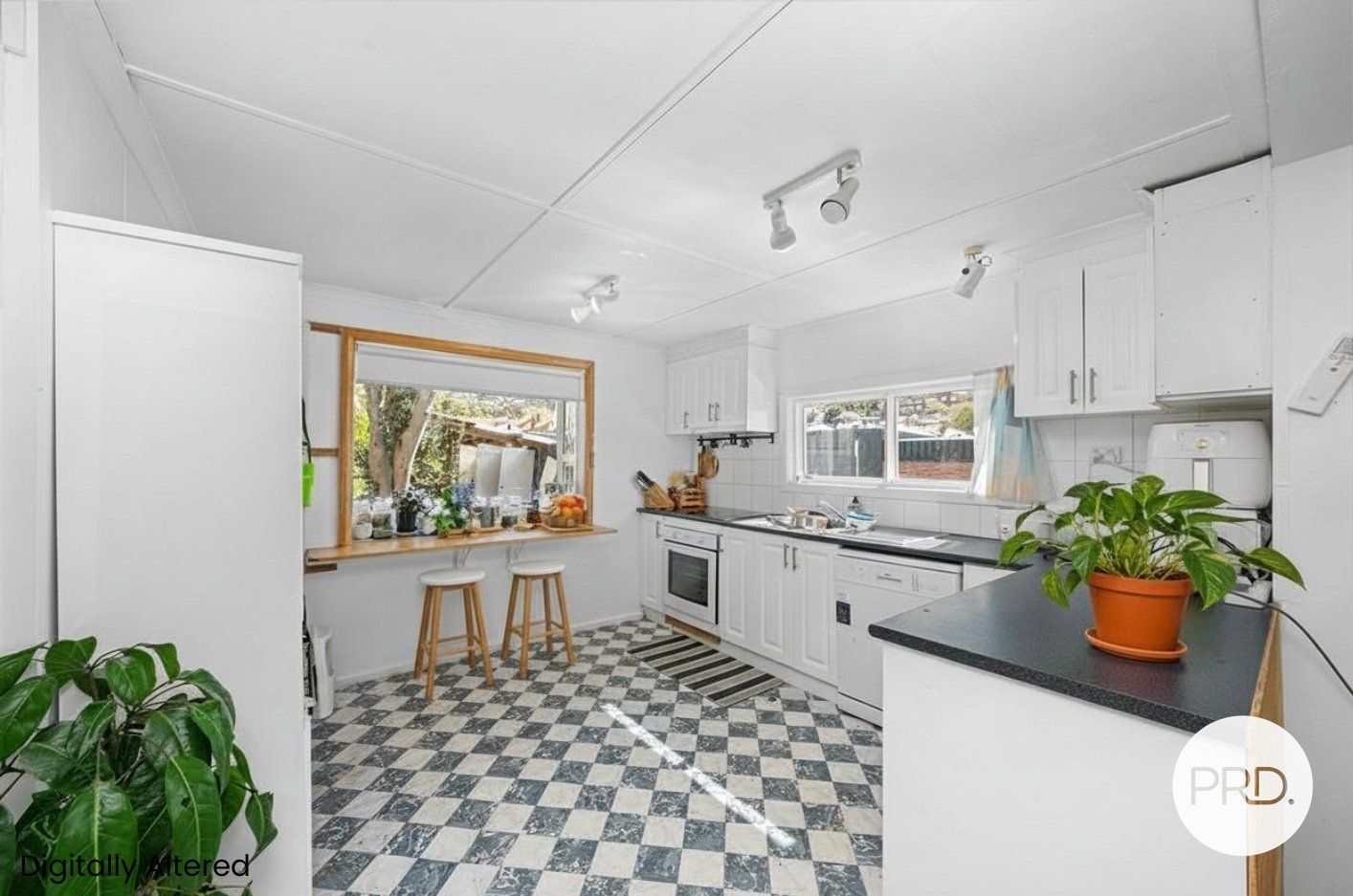 12 Andrew Street NORTH HOBART 4