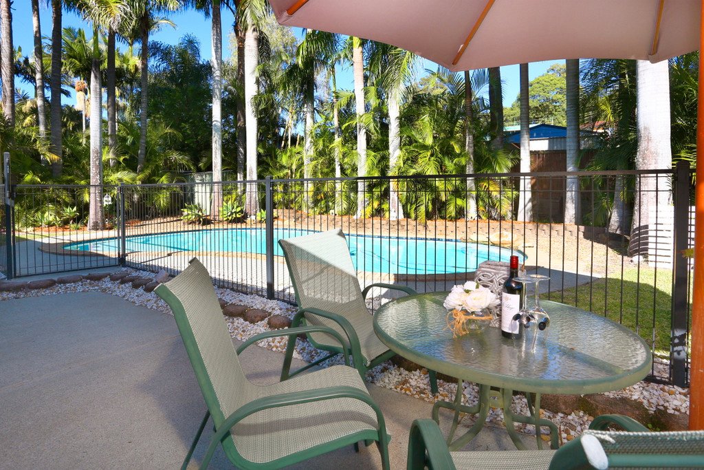 12 Angaston Avenue CARRARA 12