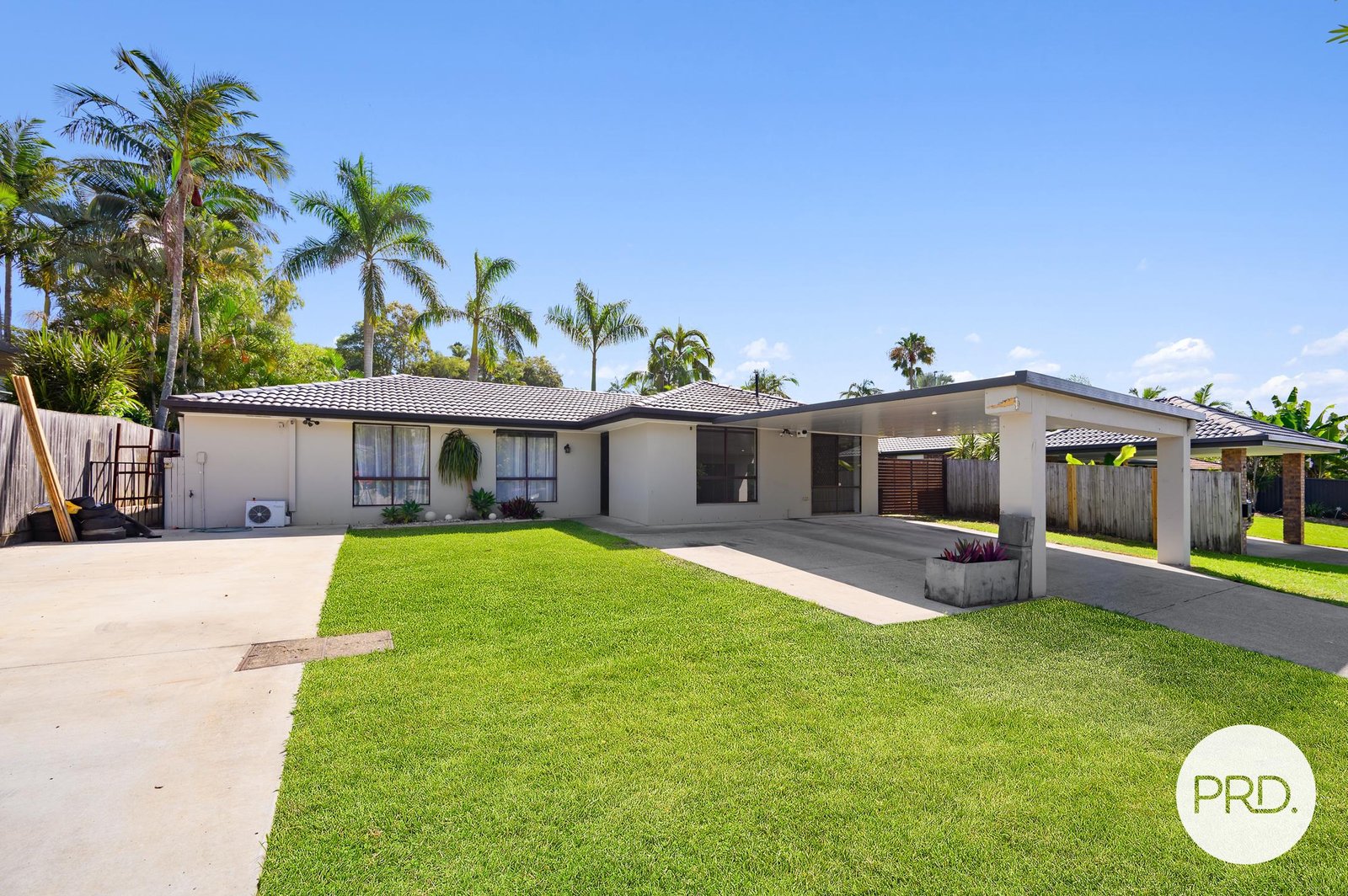12 Angaston Avenue CARRARA 2