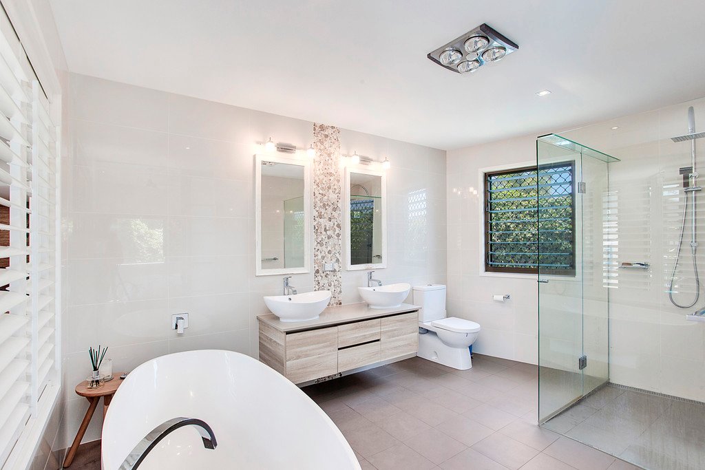 12 Anthony Drive BURLEIGH WATERS 13