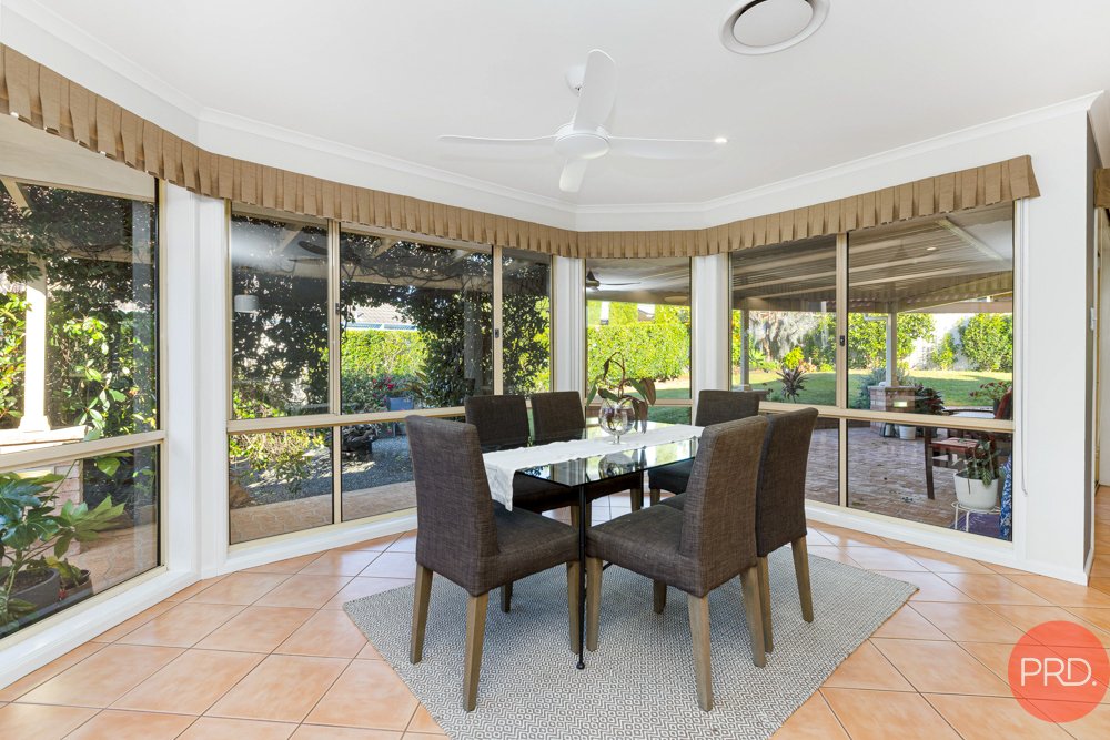 12 Appletree Avenue ABERGLASSLYN 9