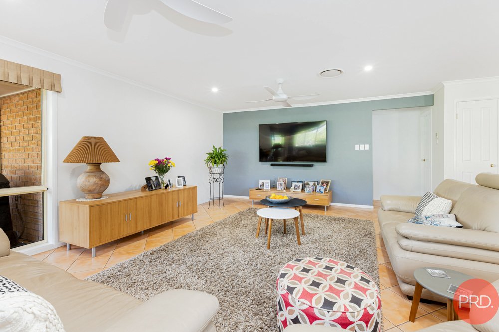 12 Appletree Avenue ABERGLASSLYN 10