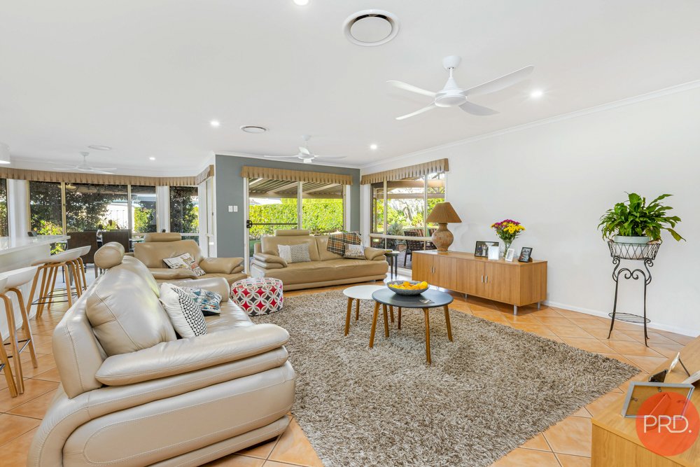 12 Appletree Avenue ABERGLASSLYN 11