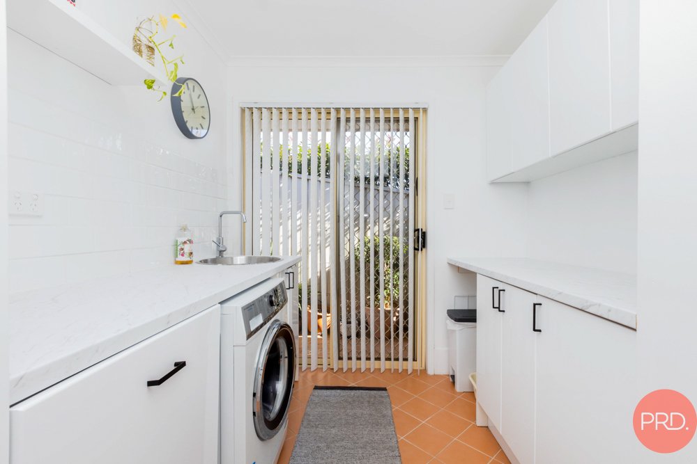 12 Appletree Avenue ABERGLASSLYN 19