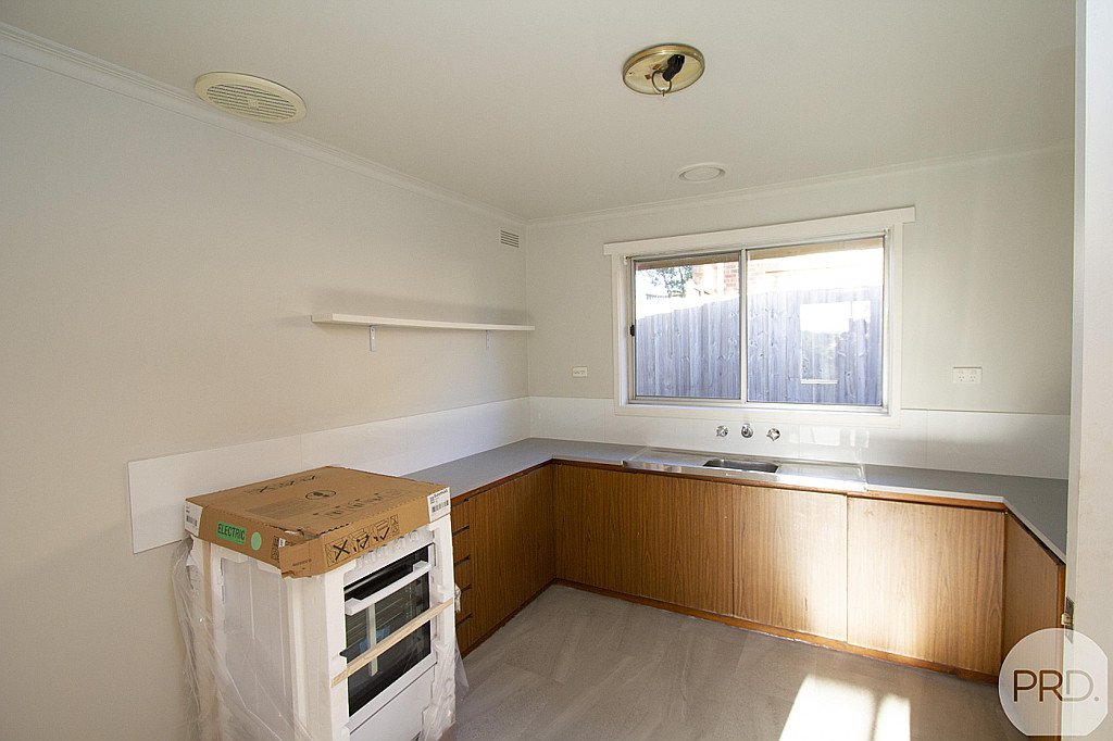 1/2 Aquila Court BALLARAT NORTH 8