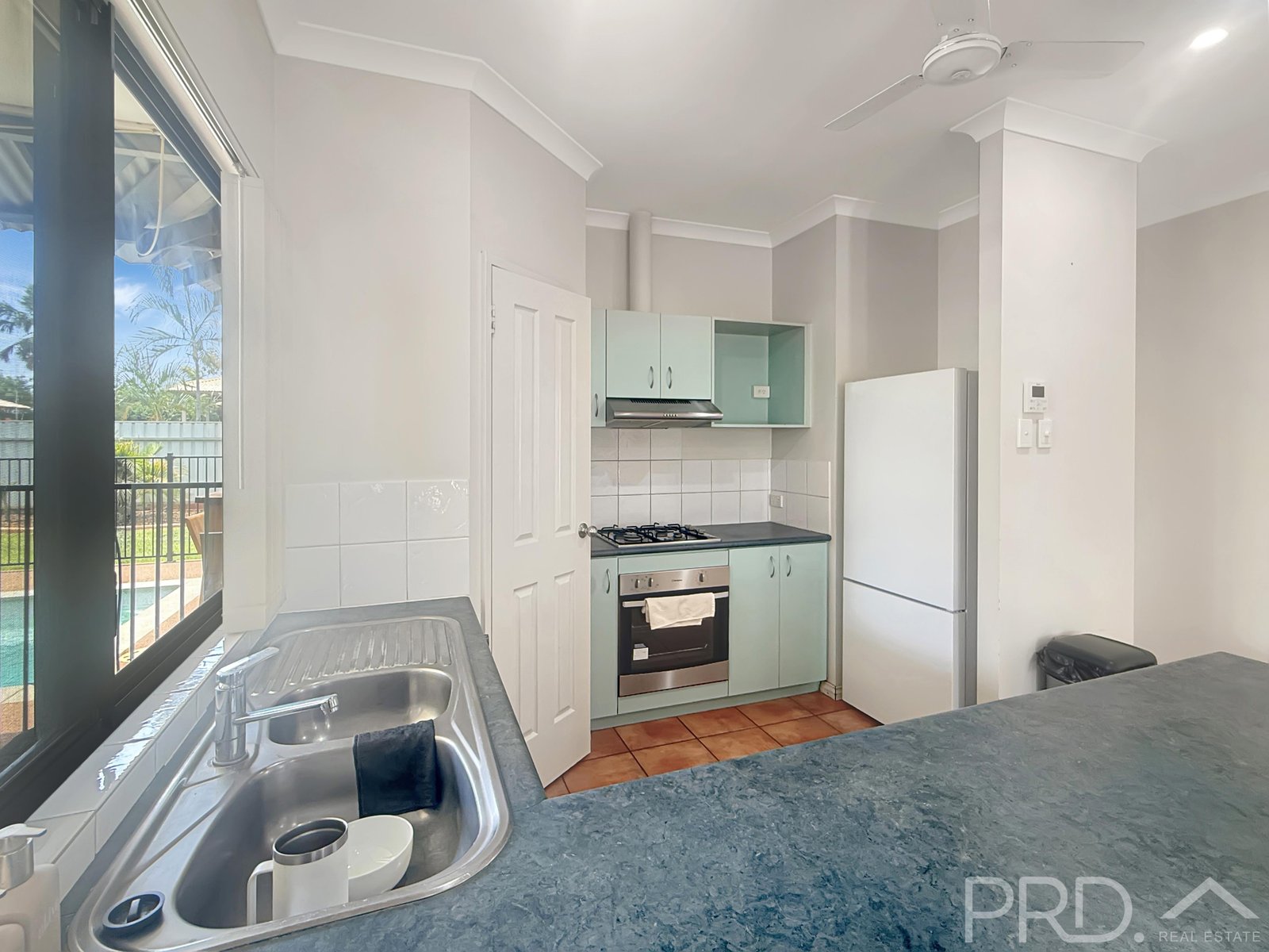 12 Armstrong Drive BAYNTON 11