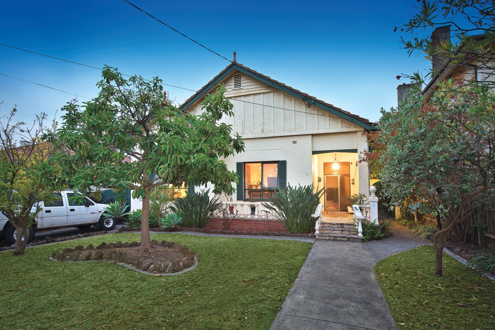 12 Athelstan Road, Camberwell, VIC