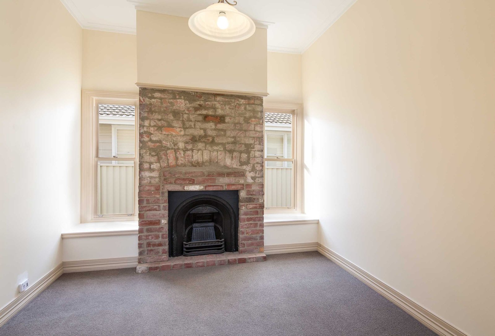 12 Baird Street SOLDIERS HILL 11