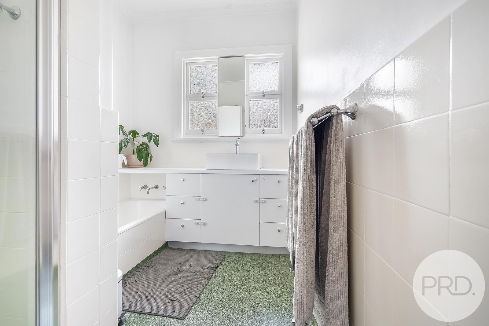 12 Balaka Street ROSNY 8