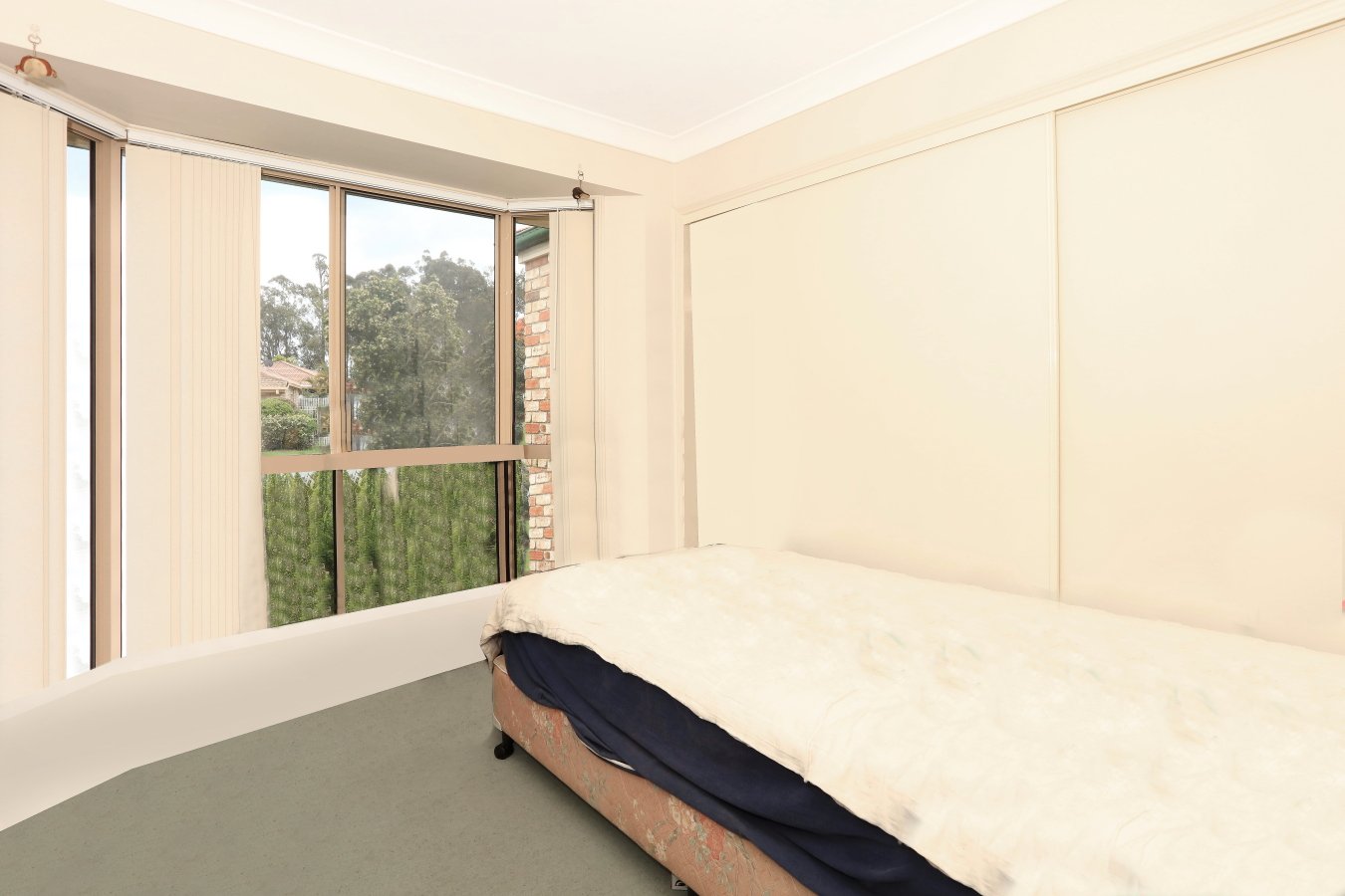 12 Balmain Street VARSITY LAKES 8