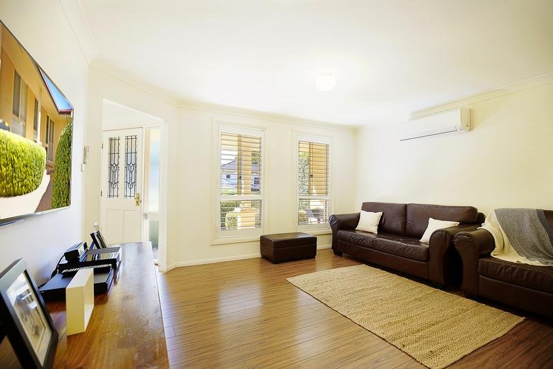 12 Balmoral Drive CAMBRIDGE PARK 4