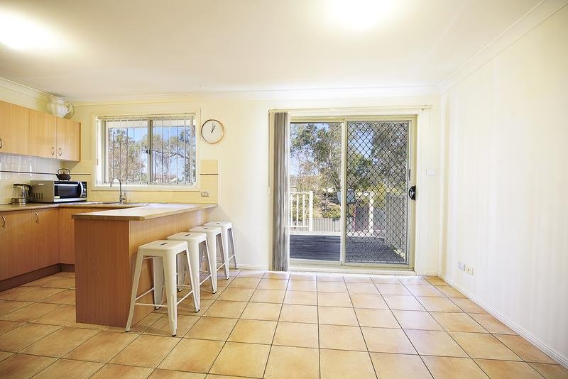 12 Balmoral Drive CAMBRIDGE PARK 5