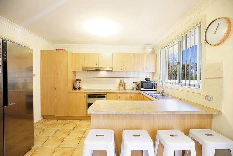 12 Balmoral Drive CAMBRIDGE PARK 6
