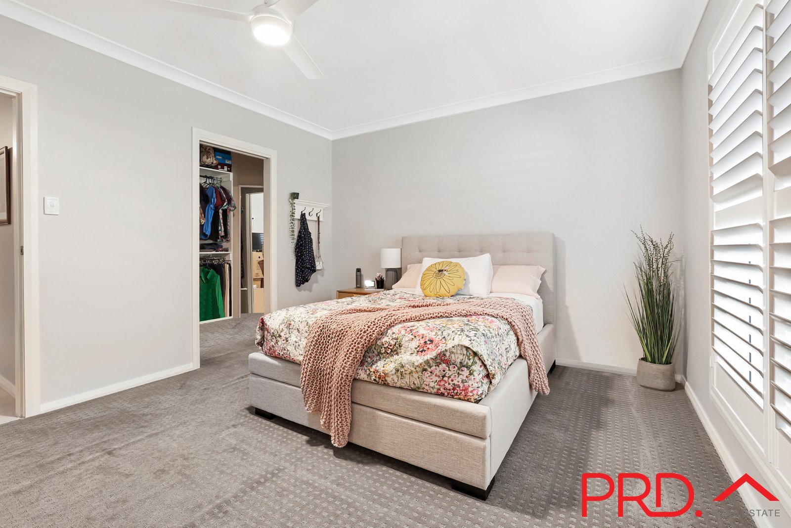 12 Banksia Street TAMWORTH 8