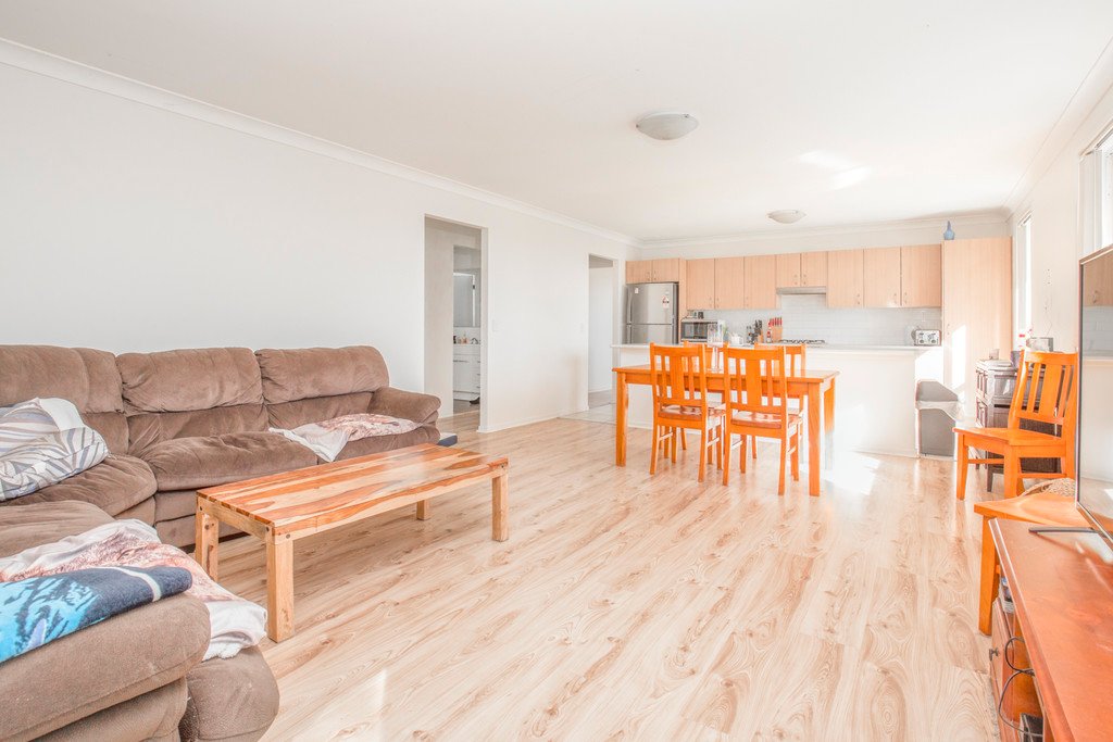 12 Banksia Terrace KURRI KURRI 11
