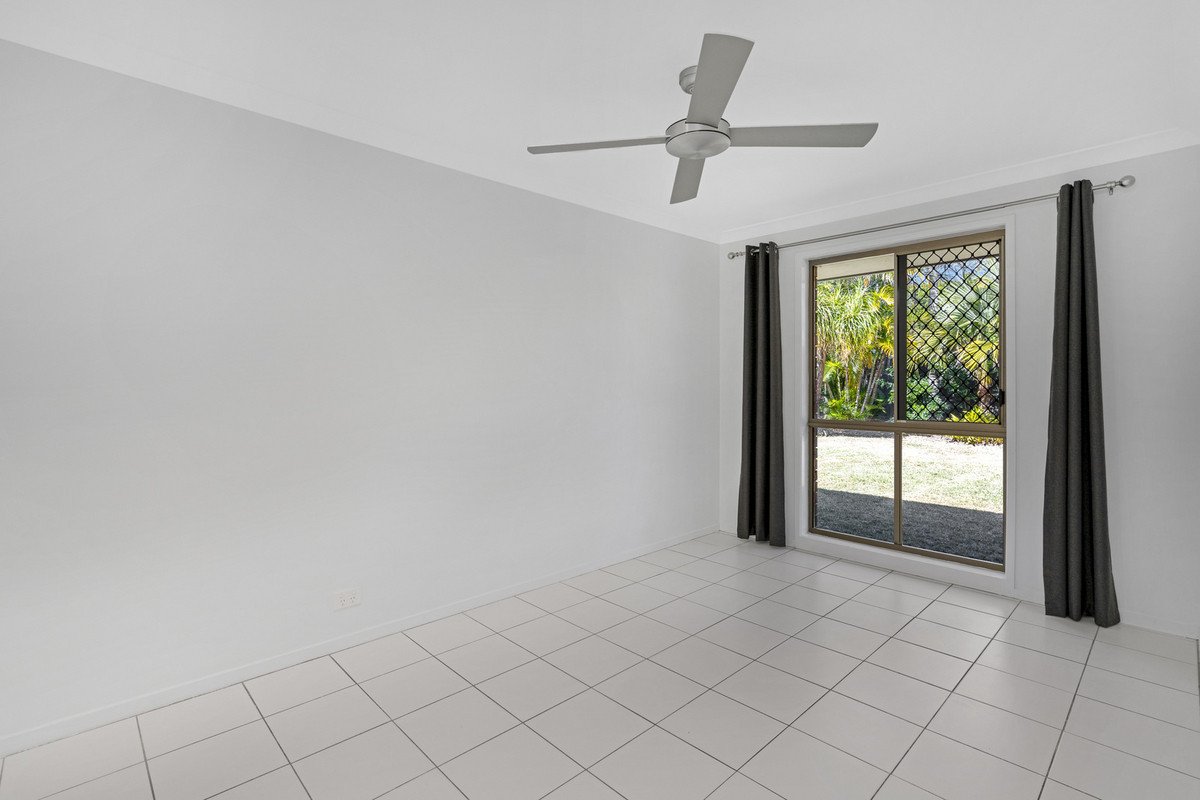 12 Barrier Reef Drive Mermaid Waters 12