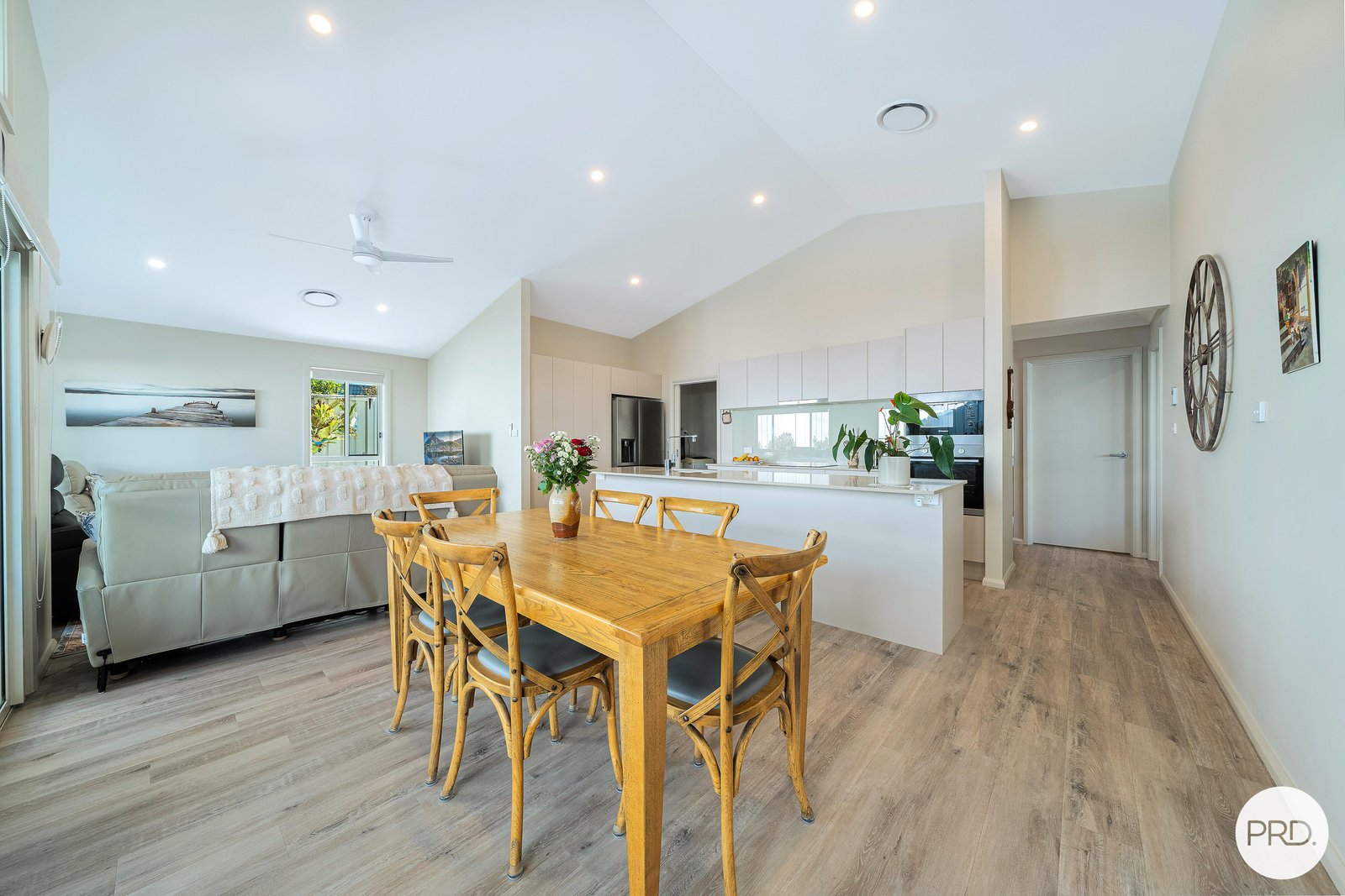 12 Barrington Boulevard KENDALL 3