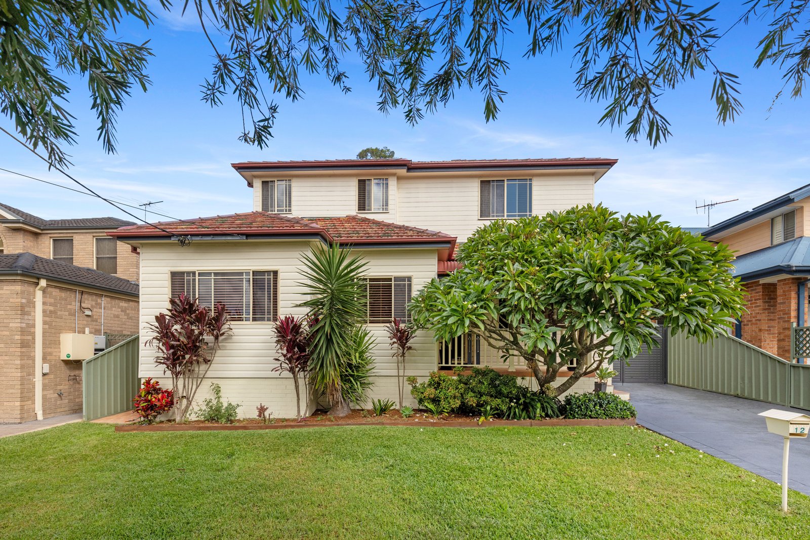 12 Barwon Road MORTDALE 1