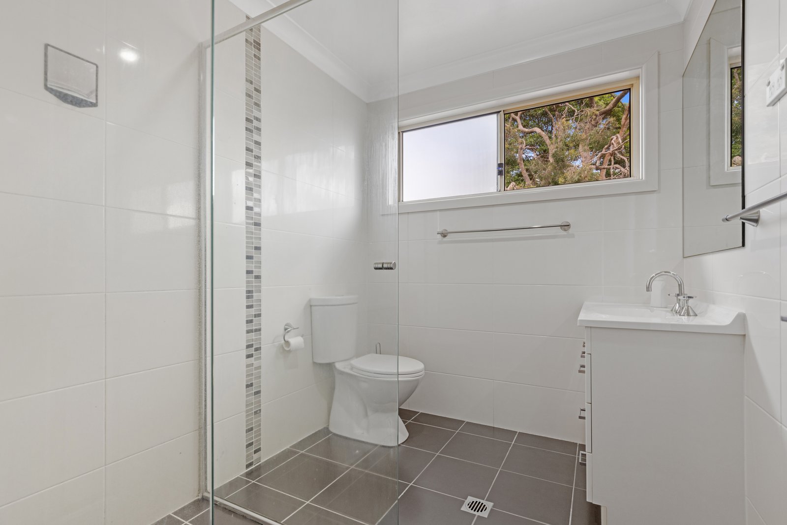 12 Barwon Road MORTDALE 11