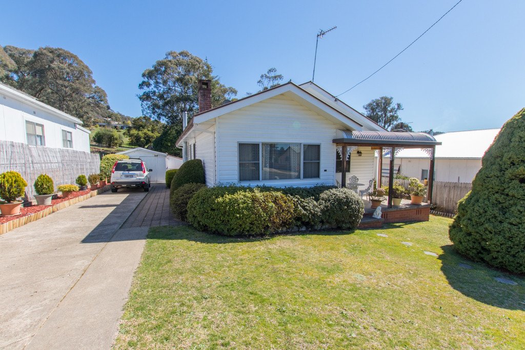 12 Batlow Avenue BATLOW 2