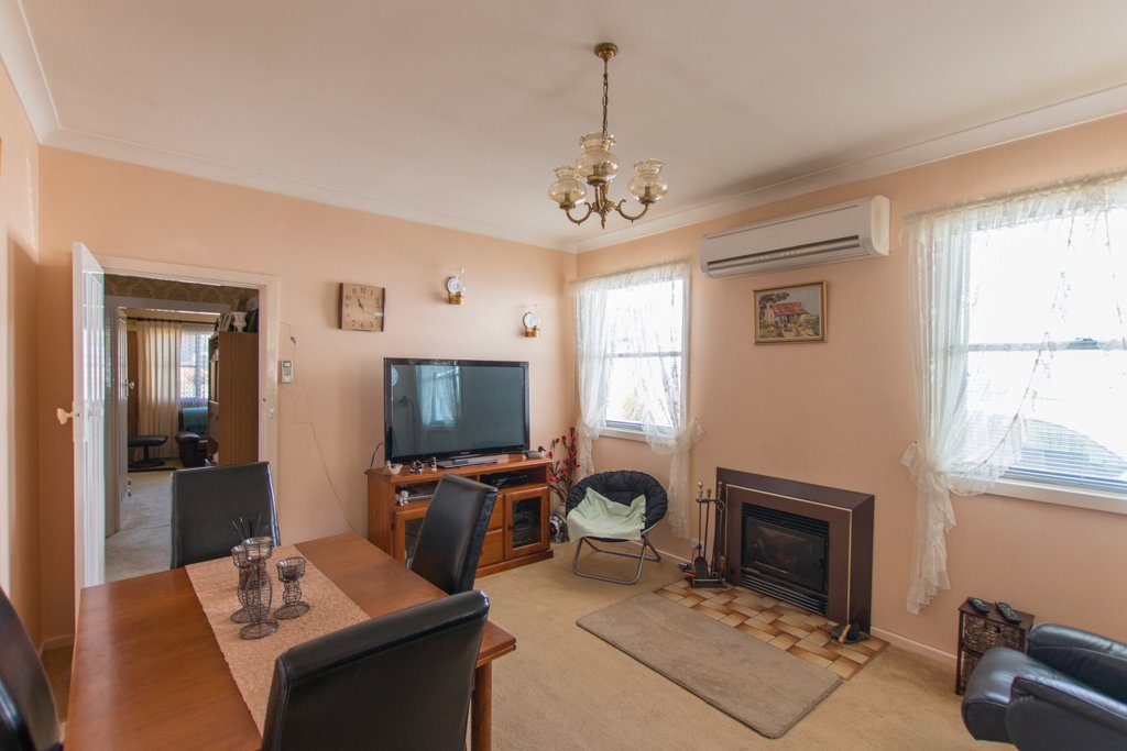 12 Batlow Avenue BATLOW 9