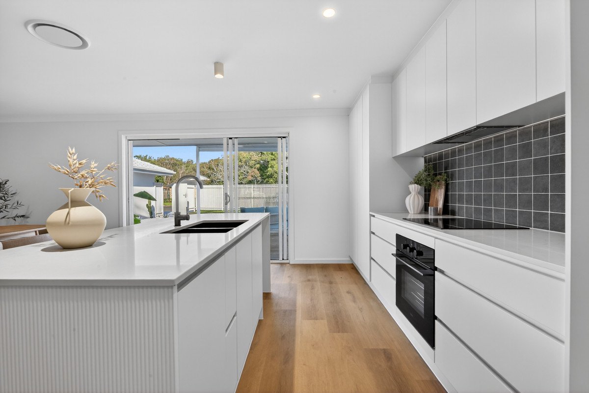 12 Baumea Court Elanora 9