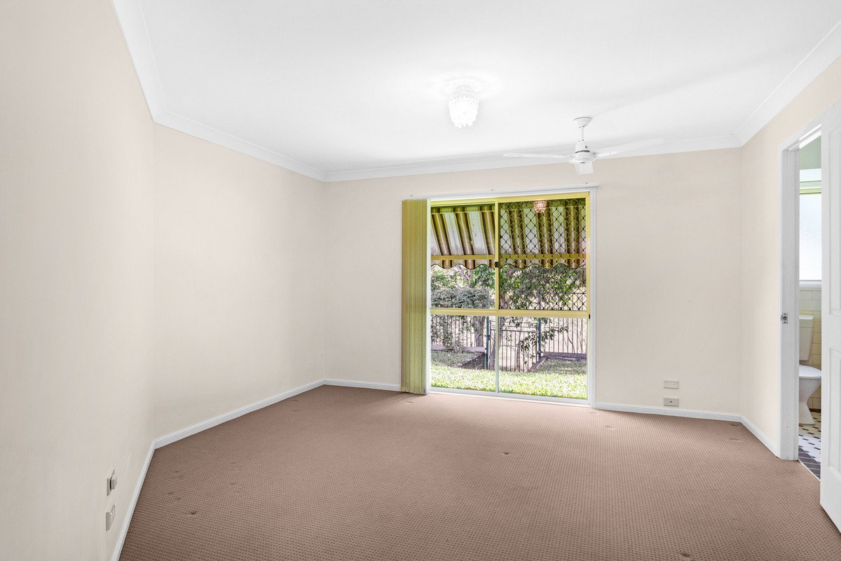 12 Baumea Court Elanora 11