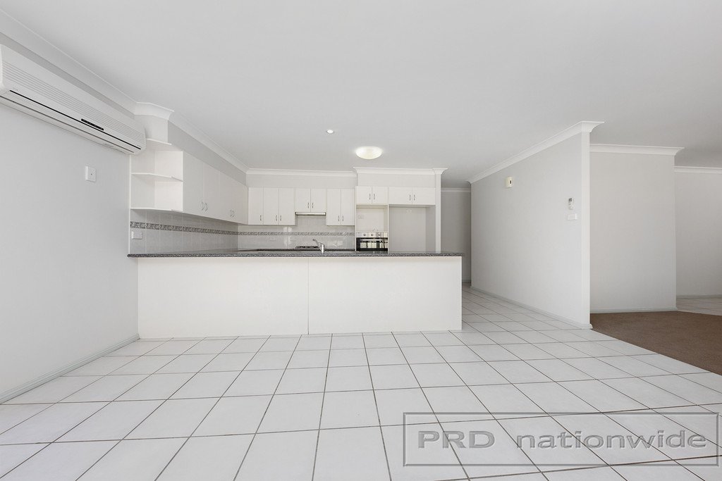 12 Beaufort Circuit EAST MAITLAND 9