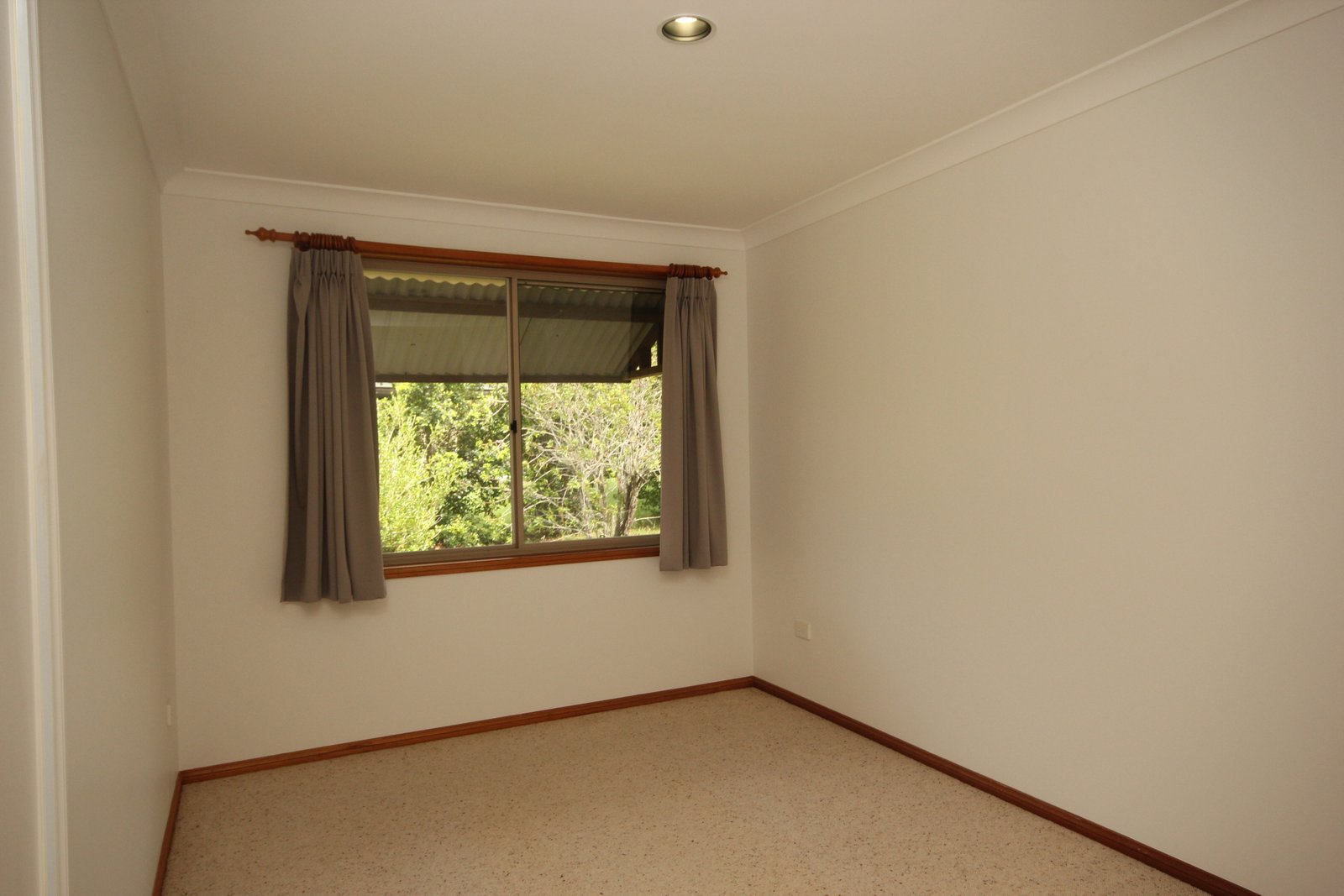 12 Benaroon Drive KENDALL 5