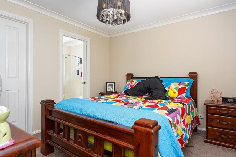 12 Birri Place GLENFIELD PARK 5