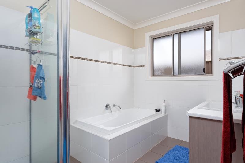 12 Birri Place GLENFIELD PARK 6