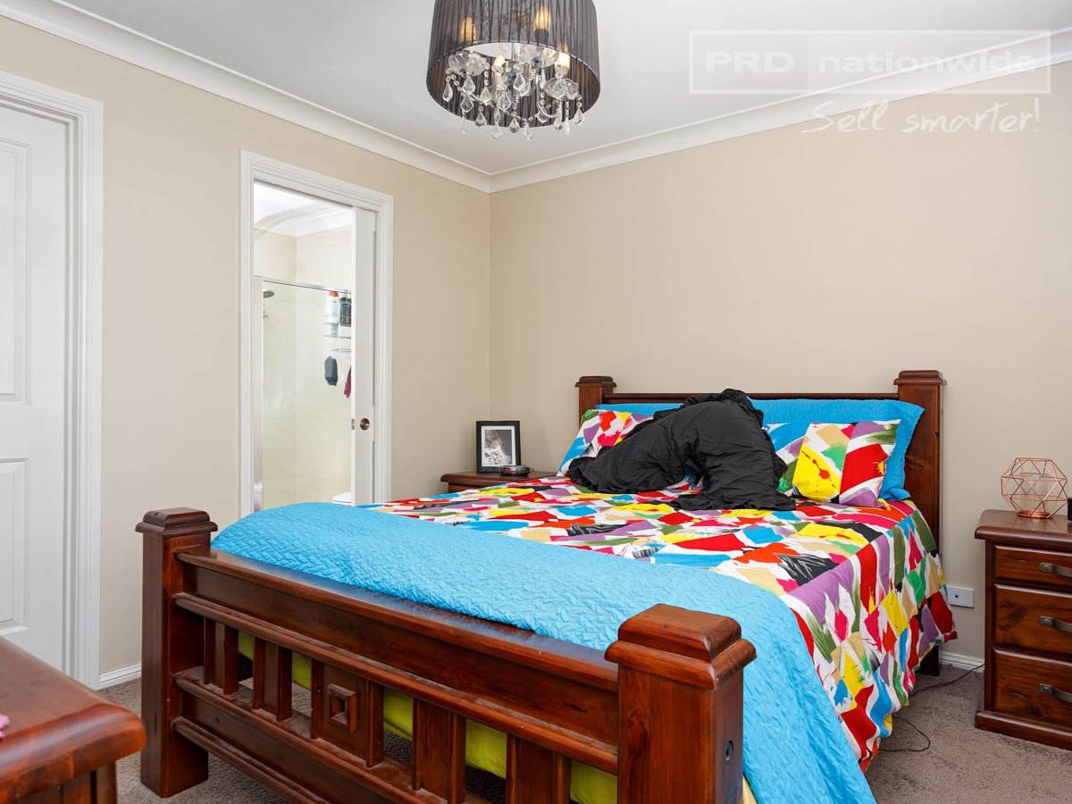 12 Birri Place GLENFIELD PARK 5