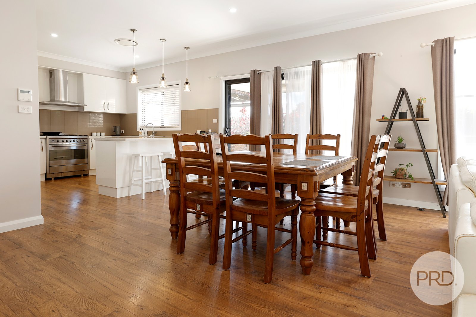 12 Blue Gum Road TAMWORTH 10