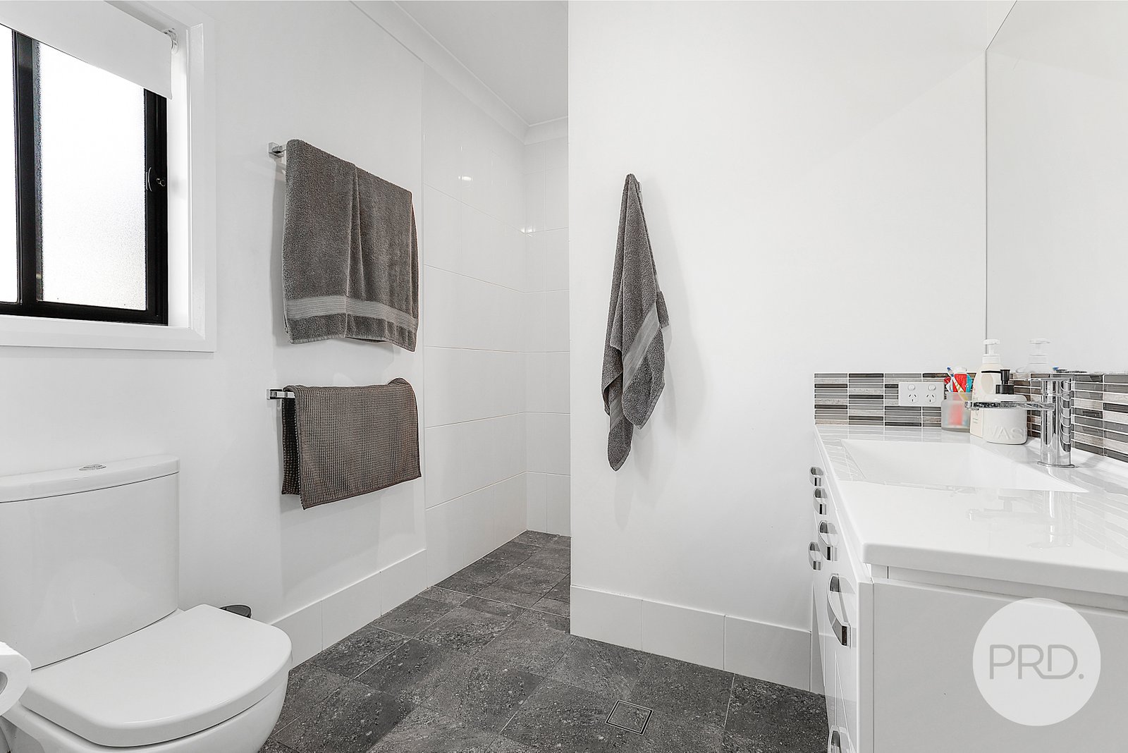 12 Blue Gum Road TAMWORTH 17