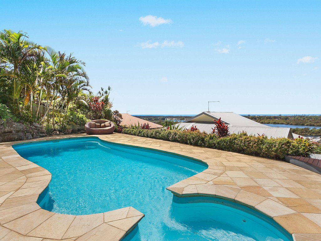 12 Blue Haze Crescent BANORA POINT 5