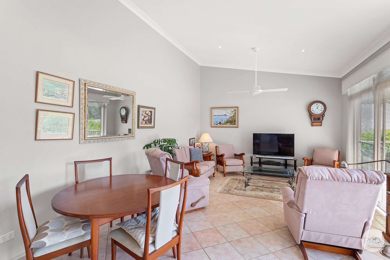 12 Bonito Street CORLETTE 10