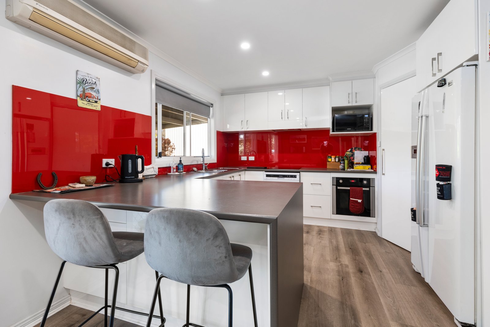 12 Bonza Crescent BATLOW 4